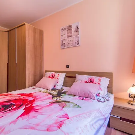 Runko In Emilia Opatija