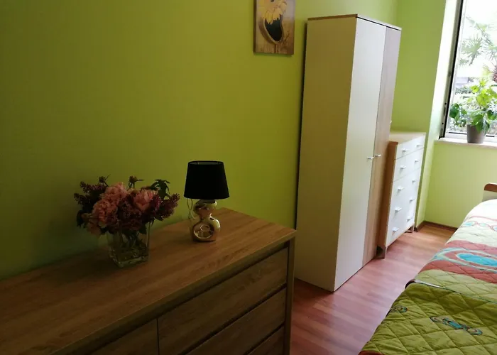 Runko In Emilia Opatija