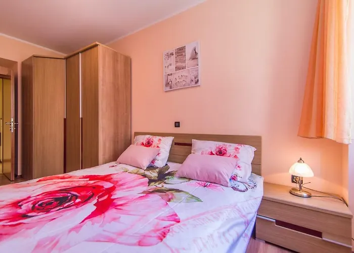 Runko In Emilia Opatija