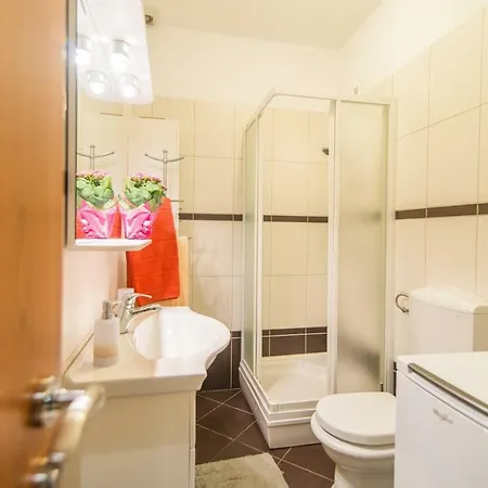 Runko In Emilia Lejlighed *