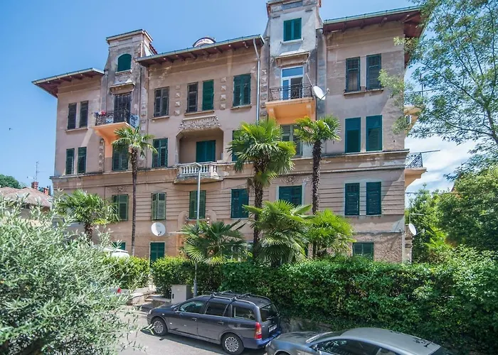 Runko In Emilia Lägenhet Opatija